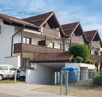 Gepflegte, vermietete 2-Zimmer-Wohnung mit 2 Balkonen & Tiefgarage - Ainring