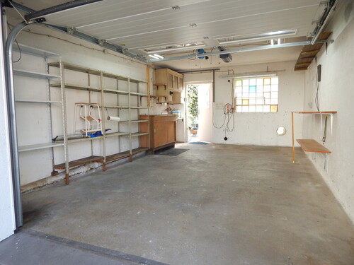Garage - 