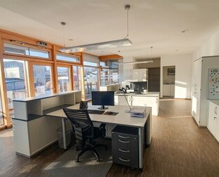 Halle, Büro & großzügige Außenfläche in 83395 Freilassing - Gewerbestandort mit vielen Möglichkeiten