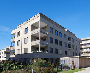 Energiesparend - barrierefrei - moderne Heiztechnik mit Kühlung - vermietete 3 Zimmer ETW Freilassing