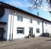 Attraktive Gewerbefläche in 83416 Saaldorf - Parkplätze vor dem Haus! Frei ab 01.04.2026 - Saaldorf-Surheim