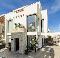 Moderne Villen mit 3 Schlafzimmern, 3 Bädern, Dachterrasse, Privatpool, Kfz-Stellplatz und optionalem Keller - Los Montesinos Valencia