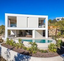 Luxusvilla mit 3 Schlafzimmern, 3 Bädern, Gäste-WC und Privatpool im exklusiven Las Colinas Golf Resort - Orihuela Costa Valencia