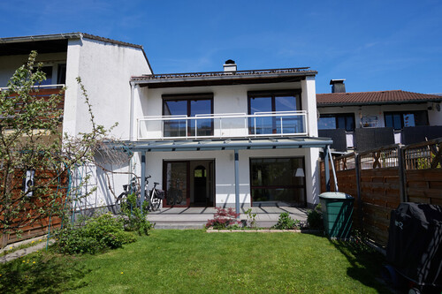 Gartenansicht - Stilvoll renoviertes Reihenmittelhaus in attraktiver Wohnlage in Teisendorf-Oberteisendorf