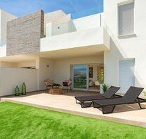 Erdgeschoss-Wohnungen mit 2 Schlafzimmern, 2 Bädern, Klimaanlage und Gemeinschaftspool in der wunderschönen Golfanlage La Finca Resort - Algorfa Valencia