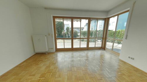 Wohnzimmer - 3 Zimmer Erdgeschoßwohnung in Freilassing