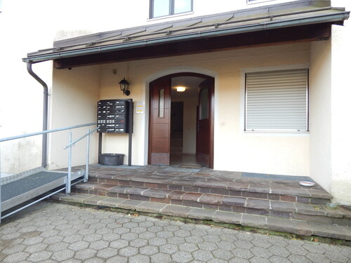 Eingangsbereich - 2 Zimmer Etagenwohnung zum Kaufen in Freilassing