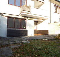 2 Zimmer Erdgeschoss Garten- Mietwohnung in Freilassing, Ortsteil Hofham. Frei ab sofort.