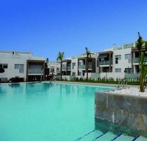 Moderne 3-Zimmer-Erdgeschoss-Wohnungen in abgeschlossener Anlage mit Gemeinschaftspool - Torrevieja Valencia