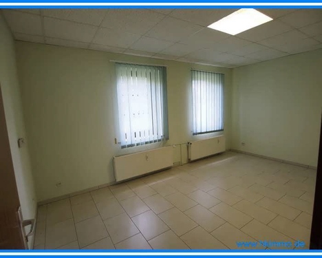 EG Zimmer - 7 Zimmer Einfamilienhaus in Köthen