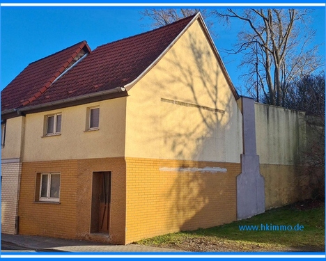 EFH in Mansfeld -Straßenansicht - Sehr preiswertes EFH in Mansfeld - Kauf über ZV