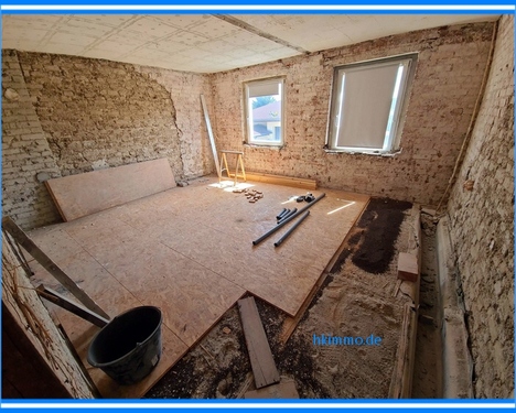 OG_Rohbau - 7 Zimmer Zweifamilienhaus in Dessau-Roßlau