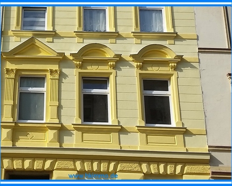 2 Raumwohnung mit Balkon im OG in Köthen - 2 Zimmer Etagenwohnung zur Miete in Köthen