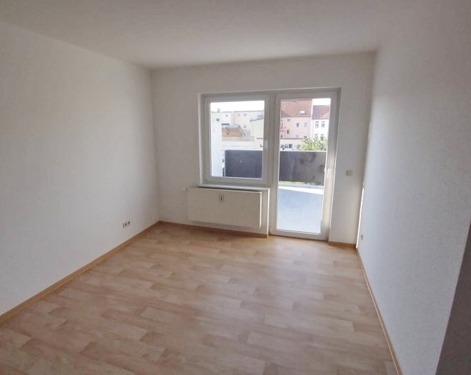 Wohnzimmer - 3 Zimmer Etagenwohnung zur Miete in Köthen