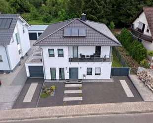 Haus zum Kaufen in Schwalbach 549.000,00 € 158 m²