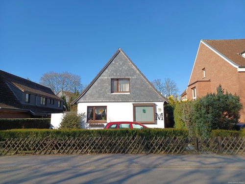 20260305_110016 - Freistehendes Einfamilienhaus in Bad Schwartau mit Garage