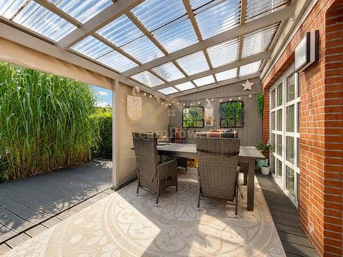 überdachte Terrasse - 