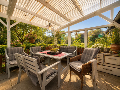 überdachte Terrasse - 