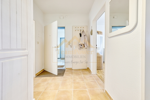 Diele - Erdgeschoßwohnung mit 84,00 m&sup2; in Hamburg zum Kaufen