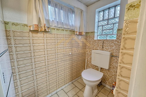 WC - 