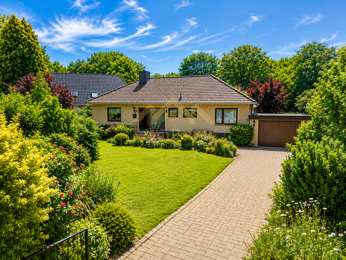SCHÖNER WOHNEN - Bungalow mit 103,40 m&sup2; in Holm zum Kaufen