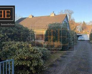 Klassische DHH mit Vollkeller und Garage in ruhiger Sackgassenlage von Ahrensburg