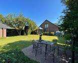 Idyllischer Blick von dem Freisitz mit Wasserspiel - 6 Zimmer Einfamilienhaus zum Kaufen in Appen