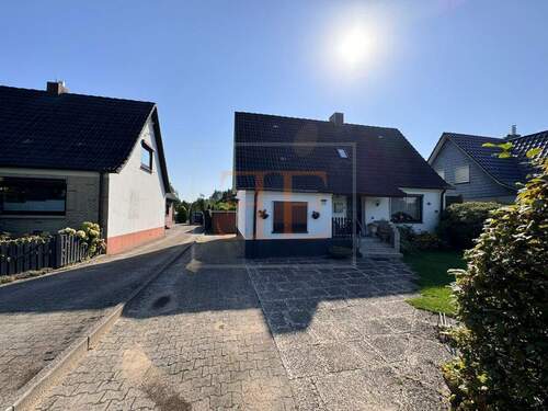 Ansicht vorne - Grundstück zum Kaufen in Halstenbek