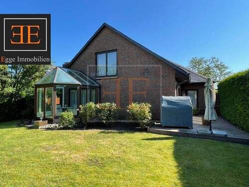 Titel Portale - Edles Wohnen in Appen: Granitboden, zwei Bäder, Gäste-WC, traumhafter Garten und Indoor-Schwimmbad