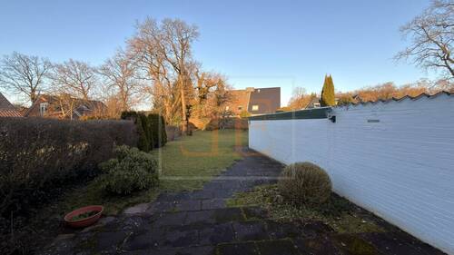 Garten hinten - 4 Zimmer Doppelhaushälfte zur Miete in Ahrensburg