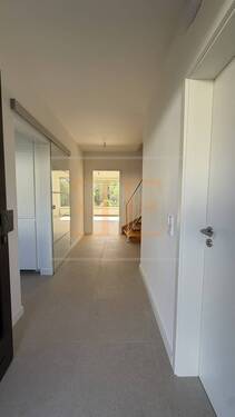 Eingangsdiele - 6 Zimmer Reihenmittelhaus in Rellingen