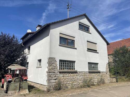Foto - Haus zum Kaufen in Schrozberg 139.000,00 € 185 m²