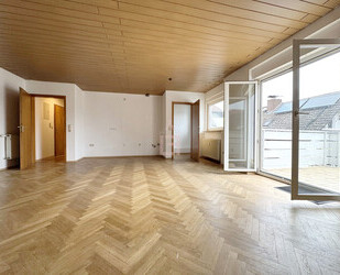 Im Zentrum und doch ruhig! Maisonette-Wohnung mit 3 Zimmern und Balkon - Groß-Gerau / Wallerstädten