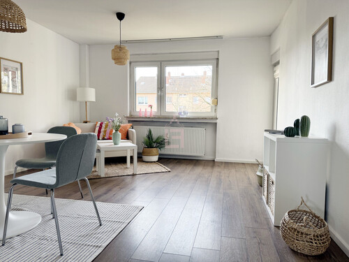 Ess- und Wohnzimmer 4 - 3 Zimmer Etagenwohnung zum Kaufen in Darmstadt-Bessungen