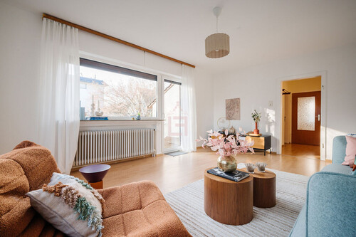 Wohnzimmer - Einfamilienhaus mit 142,26 m&sup2; in Dreieich / Buchschlag zum Kaufen
