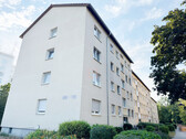 Außen - Eigennutzung oder Kapitalanlage! 4-Zimmer-Wohnung mit Loggia in Langen