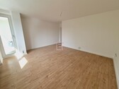 Wohnzimmer - 4 Zimmer Etagenwohnung in Langen