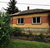 In Ungarn im Komitat Zala ein 60m2 Haus mit 1051m2 Grund - Vindornyalak