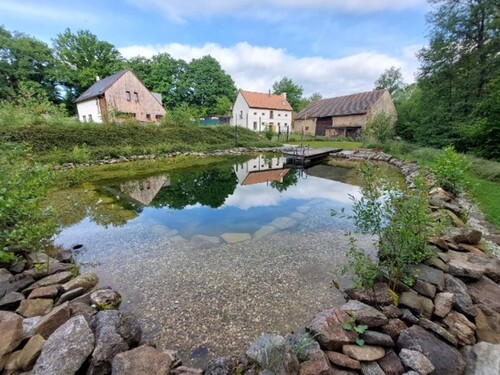 Bild 3 - 9 Zimmer Bauernhaus, Landhaus in Leany