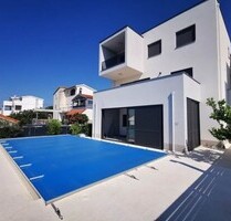 Doppelhaushälfte mit wunderschönem Panoramablick aufs Meer - Vodice