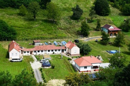 Bild 1 - Bauernhof 179m2 mit 17200m2 Grundstück