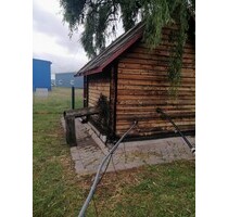 Mineralwasserquelle mit Abfuellanlage - Pescari