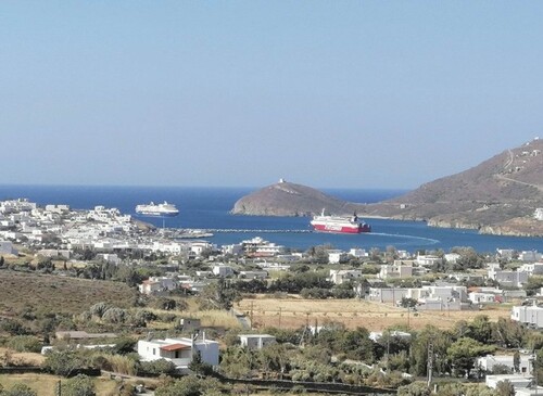 Bild 2 - 3 Zimmer Einfamilienhaus zum Kaufen in Andros Port
