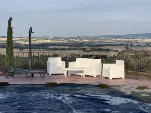 Bild 2 - 4 Zimmer Einfamilienhaus zum Kaufen in Castelnuovo della Misericordia