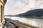 Bild 2 - 5 Zimmer Etagenwohnung zum Kaufen in Budapest