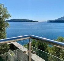 LUX 221m2 am Berg - 890.000,00 EUR Kaufpreis, ca. 221,00 m² Wohnfläche in Budva - Rafailovici (PLZ: 85330) LUX 221m2 am Berg - 890.000,00 EUR Kaufpreis, ca. 221,00 m² Wohnfläche in Budva - Rafailovici (PLZ: 85330)