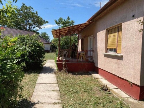 Bild 2 - 3 Zimmer Einfamilienhaus zum Kaufen in Poroszló