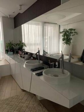 Bild 3 - 4 Zimmer Etagenwohnung in Bratislava