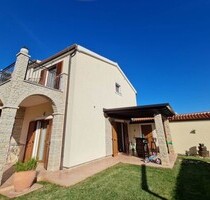 Ein charmantes Haus mit Swimmingpool in der Nähe von Umag