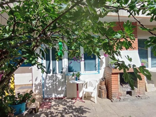 Bild 2 - 4 Zimmer Einfamilienhaus zum Kaufen in Herceg Novi